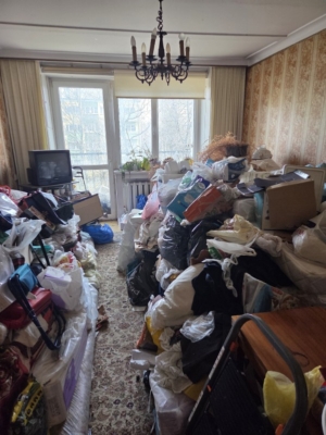 opróżnianie mieszkań Łódź. pokój przed